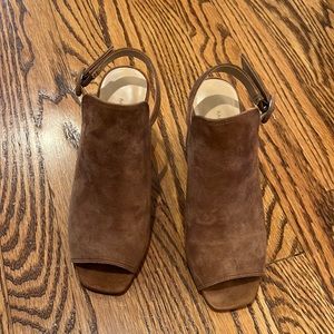 Banana Republic suede sandal